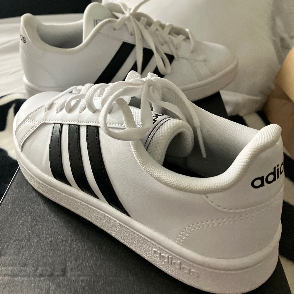 Adidas Sneaksr